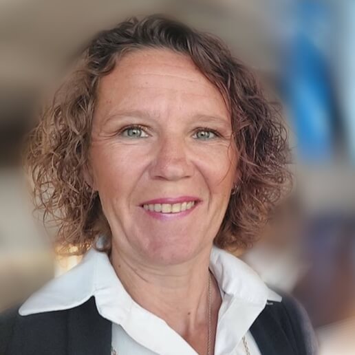 Adma - Erika Križnar